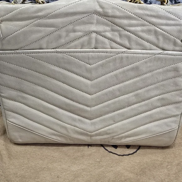 Chanel Quilted Lambskin Flap Bag - Picture 3 of 11
